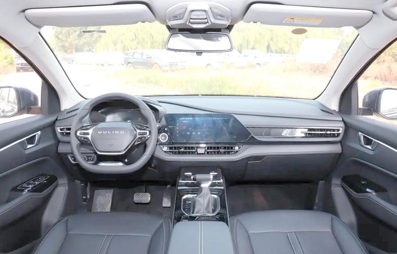 五菱凯捷图片及价格 五菱凯捷汽车价格与图片内饰