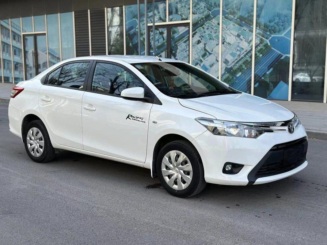 广汽丰田小车图片大全 广汽丰田小轿车图片