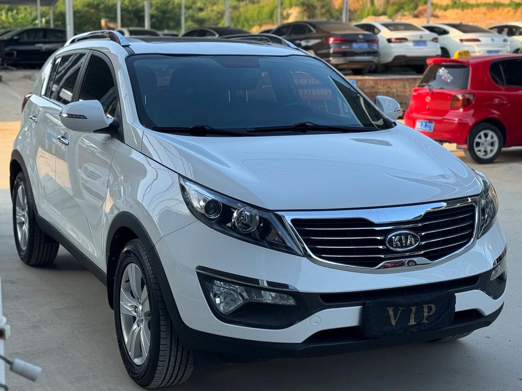 新起亚智跑,新起亚智跑带行车灯吗2020款