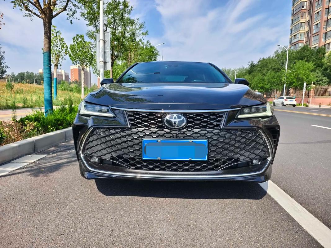 亚洲龙2023款报价及图片参数 2023亚洲龙最新款