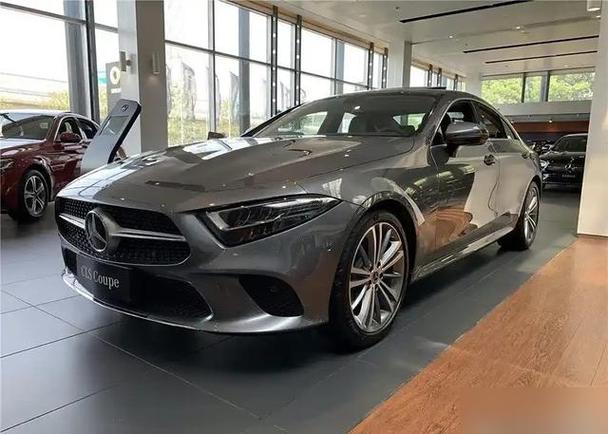 奔驰e和cls哪个档次高(奔驰e和cls哪个档次高一点)