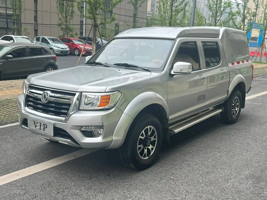 【尼桑皮卡车大全价格图片大全,尼桑皮卡新车报价】