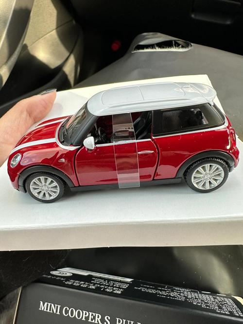 女士迷你小轿车图片,女士车迷你款