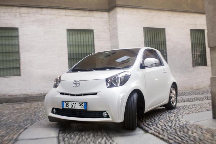 丰田iq价格(丰田i q)